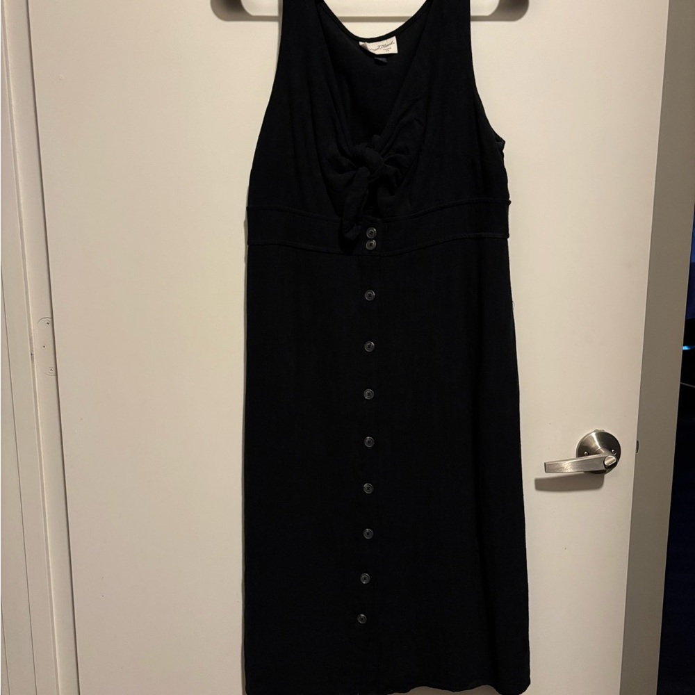 Universal Thread Black dress